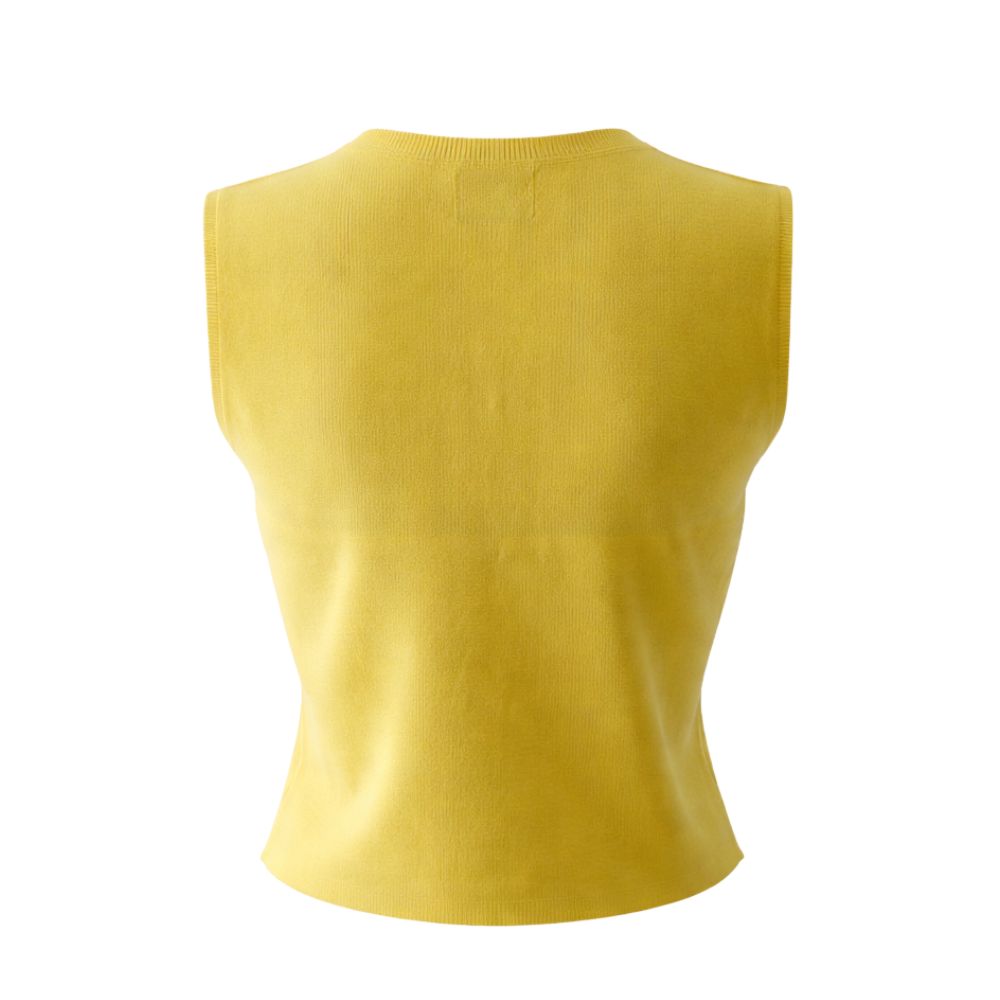 Blusa Amarilla con Botones Delicados
