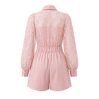 Minivestido corto de encaje rosa característico